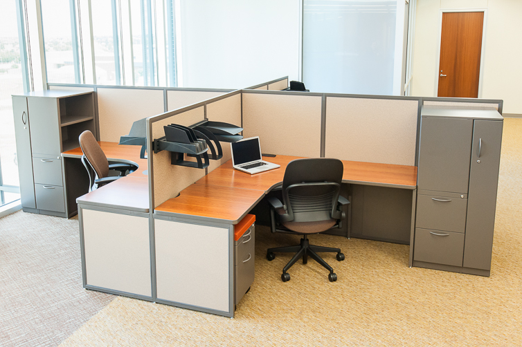 modular-office-furniture-in-pune